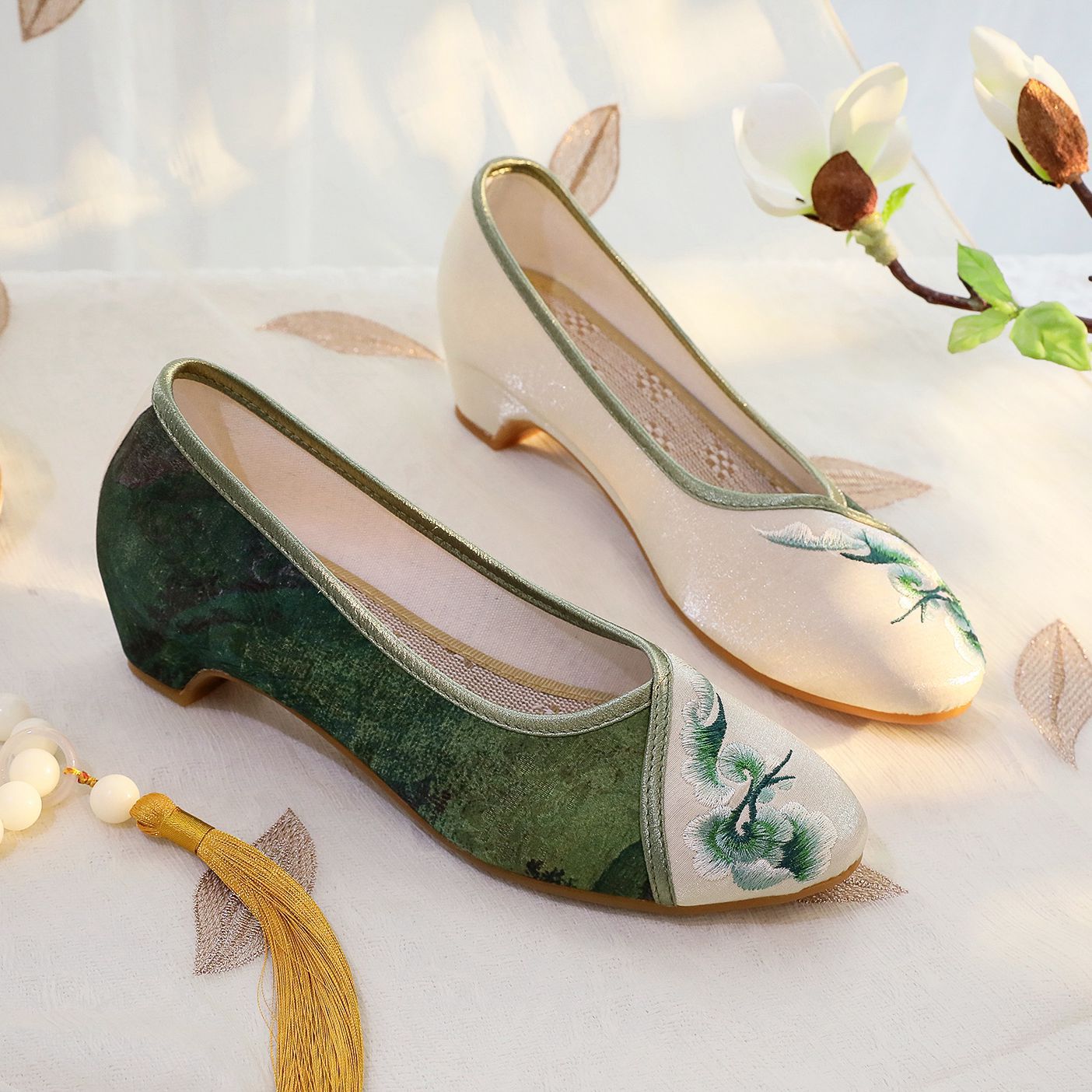 Shoes Women Pumps - Size 35-40 Summer Old Beijing Cloth