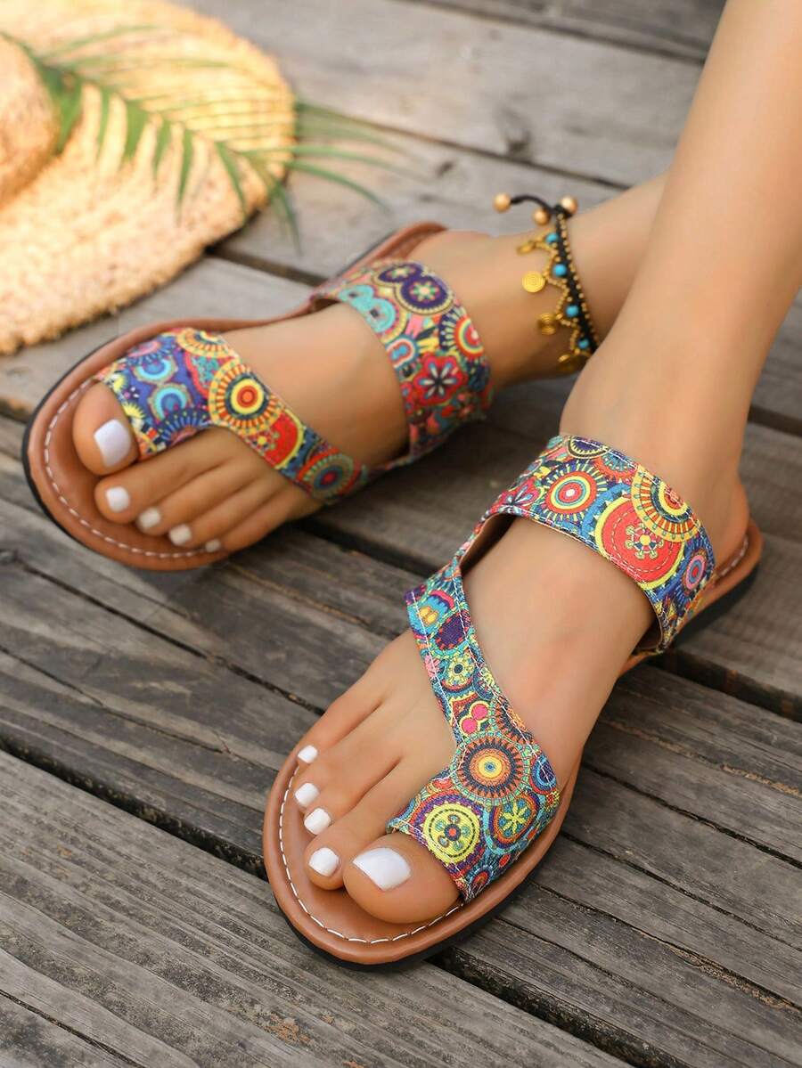 Thong Flat Sandal - Womens Bohemian Retro Colorful Totem Print