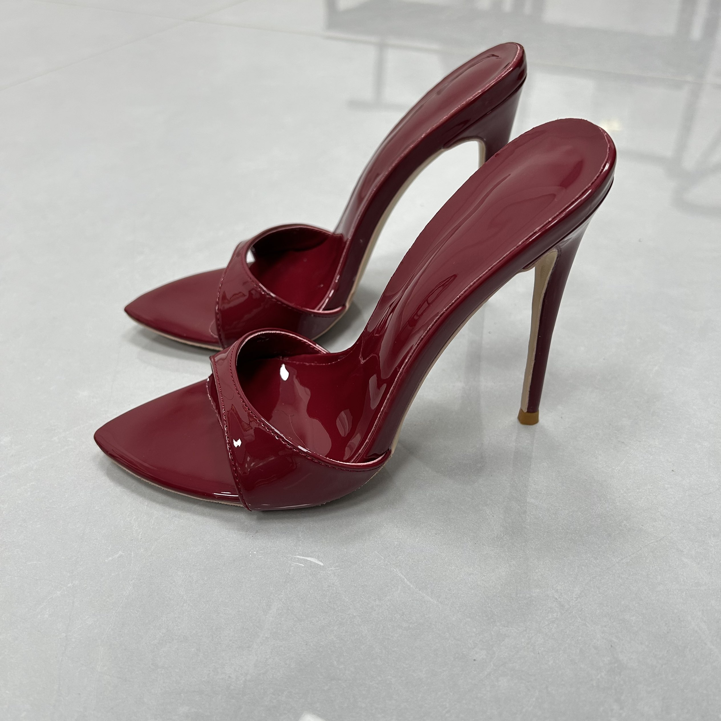 Elegant Burgundy Patent Pointe - مراجعة Women'S Shoes Burgundy وسعره