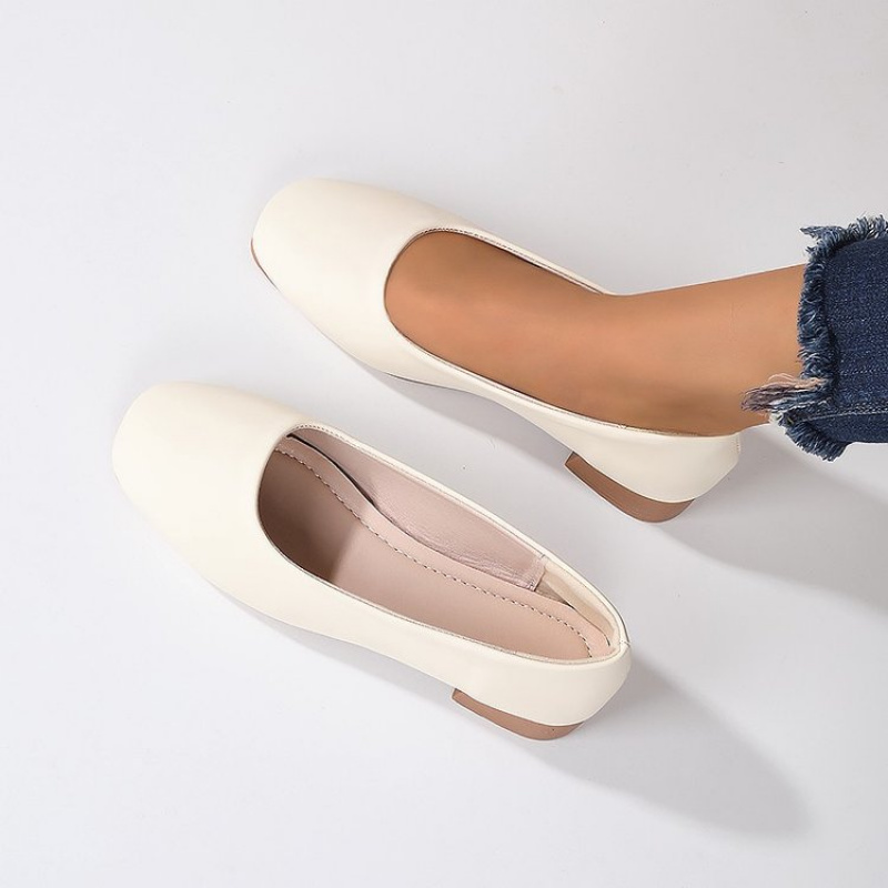 Soft Leather Round Toe Slip-On - مراجعة Shoes Women Pumps وسعره