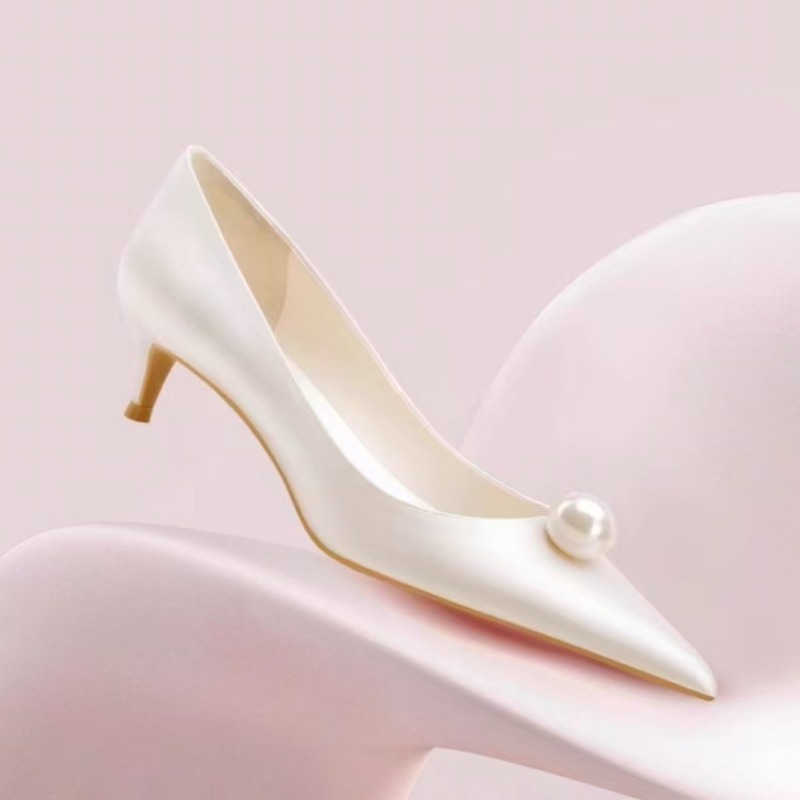 2026 New Luxury Designer White - مراجعة Women'S Shoes Quality وسعره